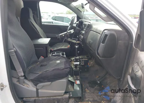 2016 Chevrolet Silverado 1500 Wt z USA, uszkodzony, nr VIN 1GCNKNEC2GZ325240